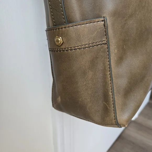 NWT J. Crew Oar Leather Tote Bag Mens Olive Green/Brown - Picture 10 of 16